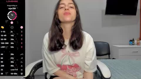 Snapshot of broosnica1 chatting on October 15, 10:18 am broosnica1 online show from October 15, 10:18 am
