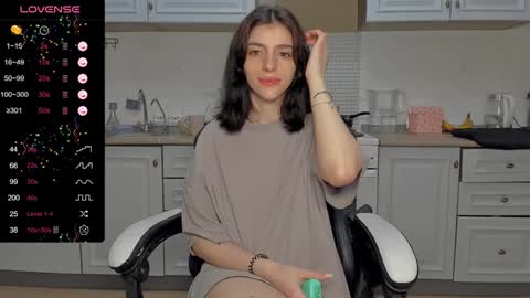 Snapshot of broosnica1 chatting on February 1, 6:43 am broosnica1 online show from February 1, 6:43 am