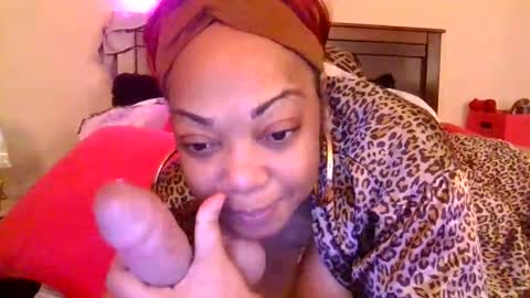 brownroundrenee online show from March 4, 11:29 am