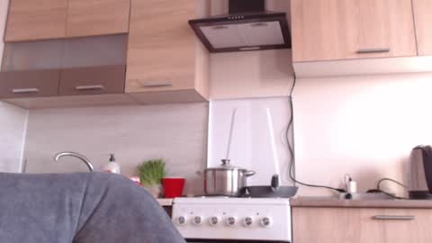 Ellis online show from January 30, 6:46 am