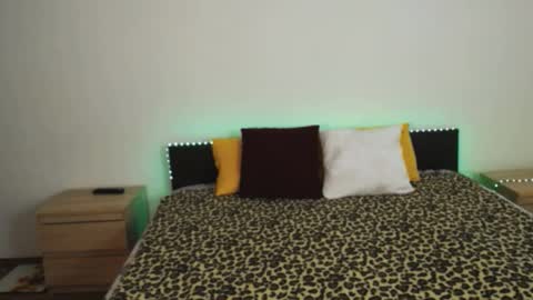 Ellis online show from January 21, 6:22 am