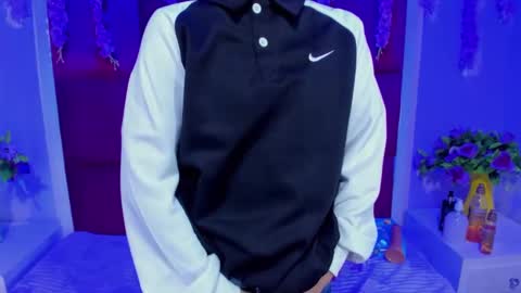 Snapshot of bruno_cruz chatting on October 5, 3:33 am Bruno Cruz online show from October 5, 3:33 am