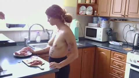 brutecia online show from October 11, 8:30 am