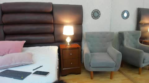 bryannamiller online show from November 23, 1:24 pm