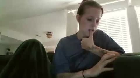 Btempted143 online show from July 20, 6:19 pm
