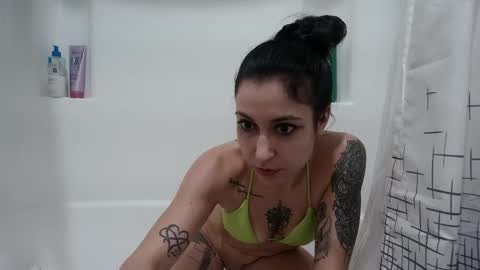 Queen Lola XXX online show from January 11, 7:57 am