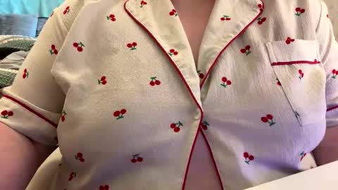 bubblegirl online show from April 23, 5:04 pm