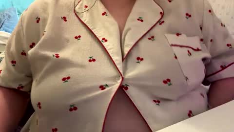 bubblegirl online show from April 29, 1:36 pm