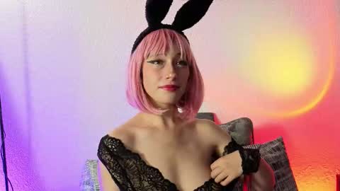 bubble online show from January 15, 4:35 pm