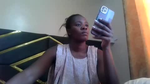 Bobbie online show from May 29, 12:25 pm
