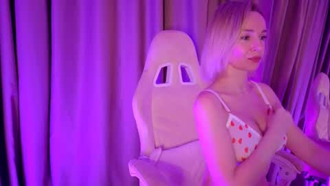 bubbling_crush online show from March 4, 5:56 pm