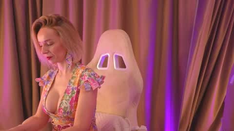 bubbling_crush online show from March 12, 10:28 pm