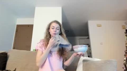 Buffy online show from December 2, 3:52 am