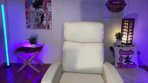 BUNNIE and THE DUDE TheLebowskis online show from January 12, 9:25 am