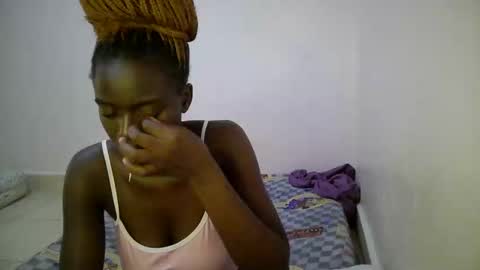 bunny_bliss1 online show from May 24, 7:13 pm