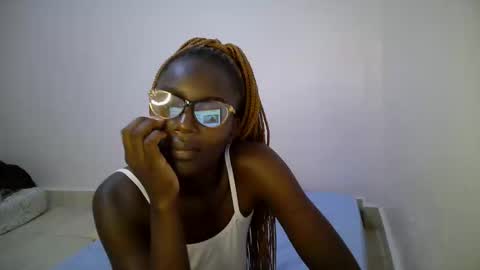 bunny_bliss1 online show from May 19, 1:56 am