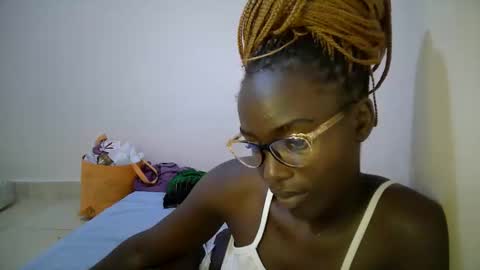bunny_bliss1 online show from May 20, 1:57 am
