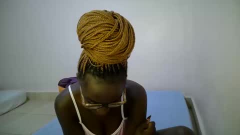 bunny_bliss1 online show from May 16, 12:24 am