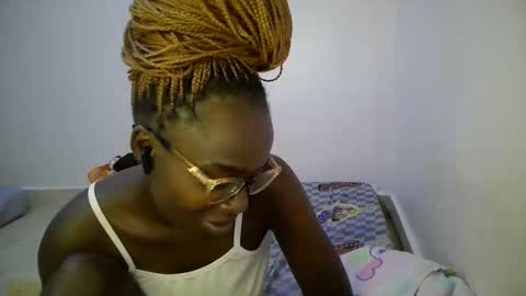 bunny_bliss1 online show from May 11, 4:04 pm