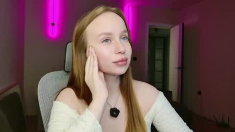Mary online show from June 27, 2:56 pm