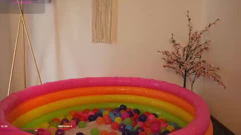 Snapshot of bunnycute_shy chatting on October 6, 2:23 pm 30 Off online show from October 6, 2:23 pm