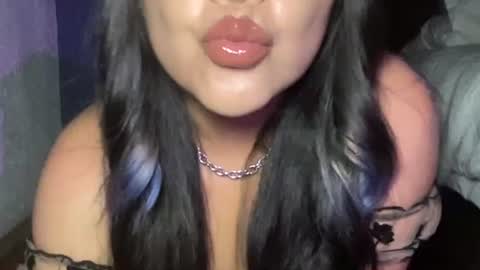 bunnymami333 online show from June 16, 2:01 am