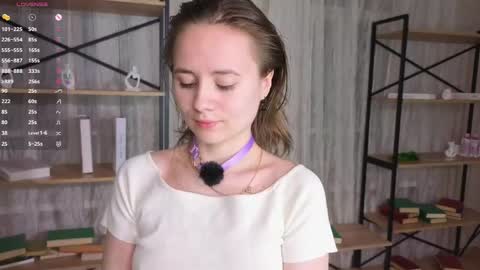 Lizy online show from April 16, 8:30 pm