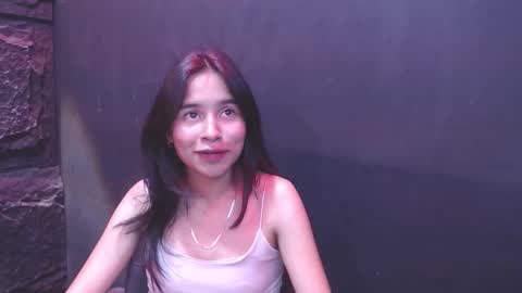 Snapshot of bunnywhite21 chatting on October 13, 8:22 pm bunny online show from October 13, 8:22 pm