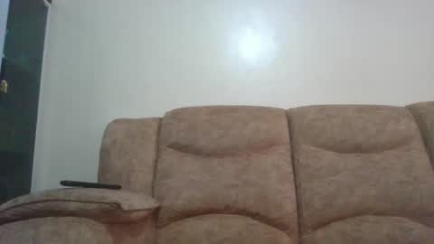 bustydiva2 online show from December 2, 5:09 am