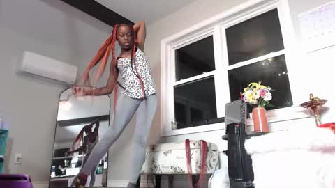 Snapshot of butt3rcup chatting on November 1, 2:59 am Goddess online show from November 1, 2:59 am