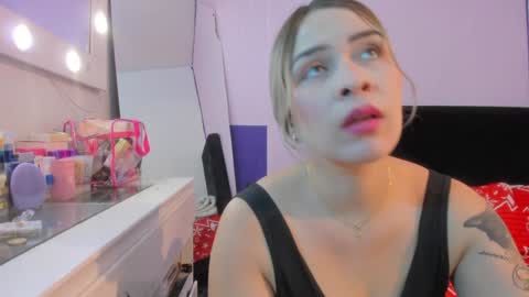     online show from December 3, 5:55 pm