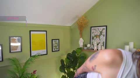 Kira online show from April 15, 8:48 am