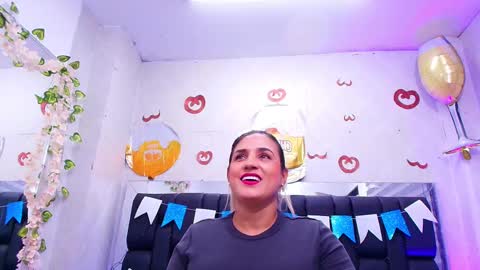 Snapshot of c_fox_ chatting on September 24, 3:05 am Carolina online show from September 24, 3:05 am
