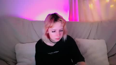 californiadreamer_ online show from July 22, 3:07 am