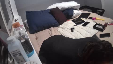 Snapshot of caliibaddie chatting on October 3, 1:27 pm caliibaddie online show from October 3, 1:27 pm