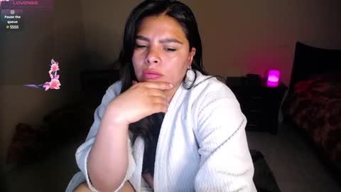 Snapshot of caliope_goddess1 chatting on March 12, 9:34 am caliope_goddess1 online show from March 12, 9:34 am