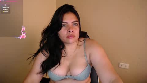 Snapshot of caliope_goddess1 chatting on February 15, 3:06 pm caliope_goddess1 online show from February 15, 3:06 pm