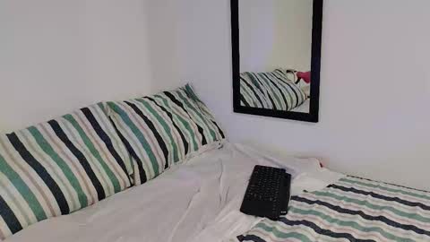 Snapshot of calipso__ chatting on October 11, 8:22 pm Sofia online show from October 11, 8:22 pm