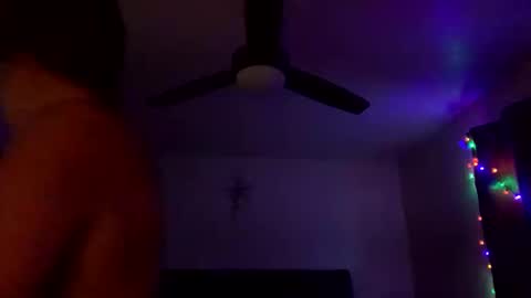 Snapshot of calishop1 chatting on October 18, 3:31 am calishop1 online show from October 18, 3:31 am