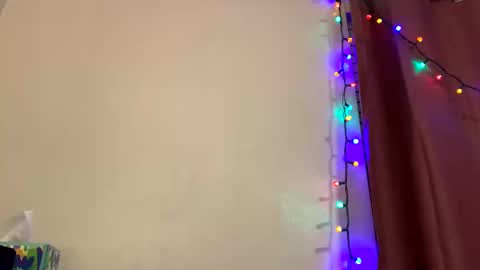 Snapshot of calishop1 chatting on September 24, 2:21 am calishop1 online show from September 24, 2:21 am