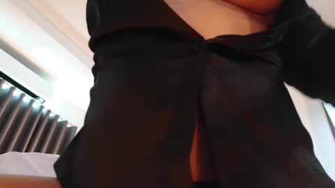 Snapshot of call_me_linda56 chatting on September 28, 9:03 am Call Me Linda online show from September 28, 9:03 am