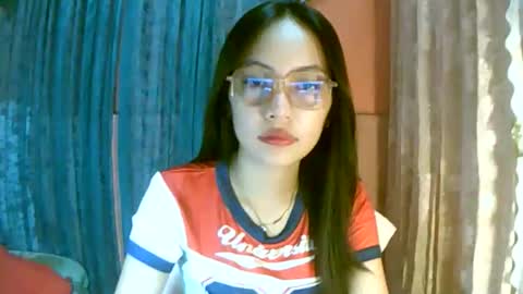 Freya online show from October 22, 3:11 am