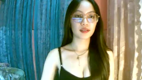 Snapshot of calla_freya chatting on October 19, 11:45 am Freya online show from October 19, 11:45 am
