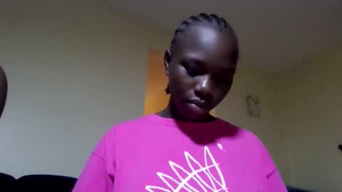 Snapshot of camclit chatting on October 21, 1:04 pm Princess online show from October 21, 1:04 pm