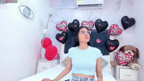 Snapshot of cameron_cutee chatting on February 16, 7:05 pm Cameron Cutee online show from February 16, 7:05 pm