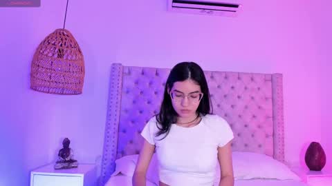 Snapshot of cameron_cutee chatting on March 2, 7:08 pm Cameron Cutee online show from March 2, 7:08 pm