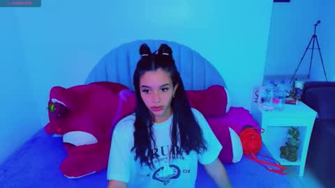 Snapshot of cami_bunnygirlx chatting on October 23, 6:30 am CAMI online show from October 23, 6:30 am