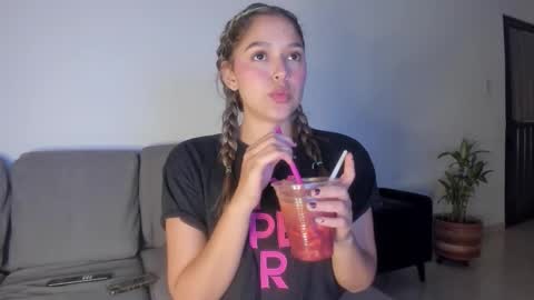   online show from November 8, 3:44 am