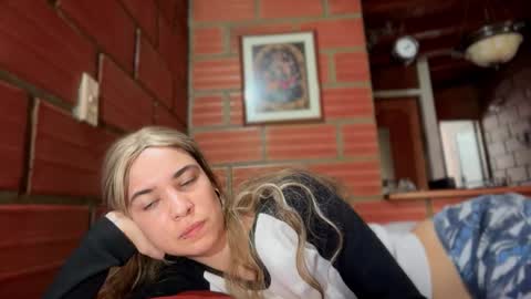 Camii online show from October 21, 6:12 pm