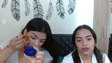 Snapshot of camila_meza chatting on January 25, 1:46 pm camila_meza online show from January 25, 1:46 pm